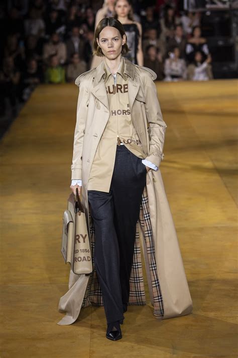 2020 burberry|Burberry runway 2020.